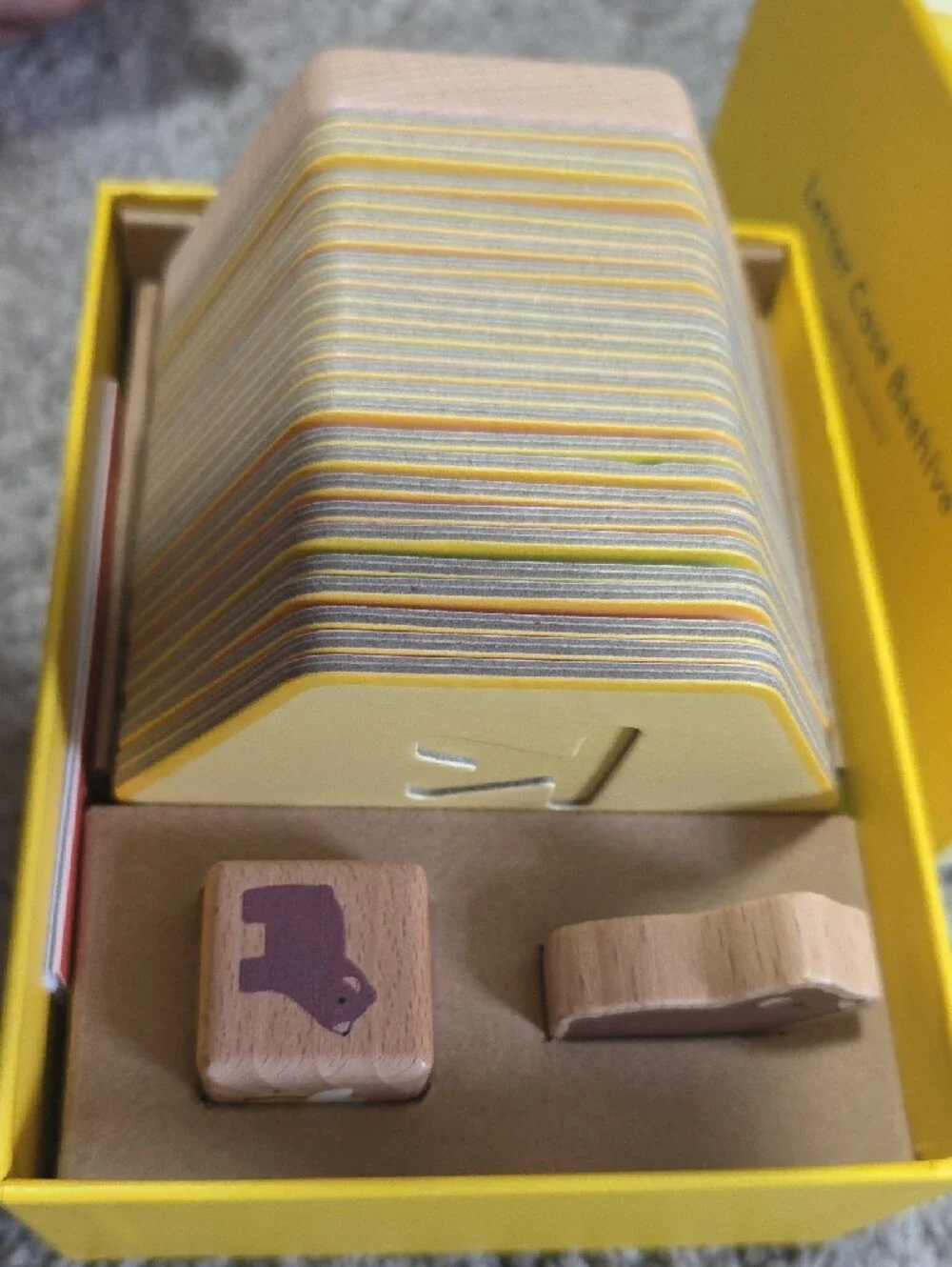 Letter Case Beehive Learning Set - Yellow